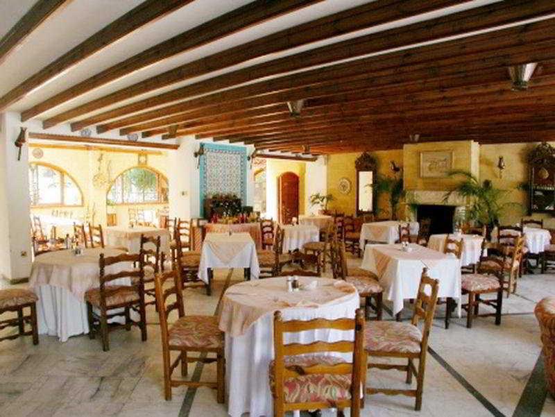 Celebrity Hotel Lapithos  Exteriér fotografie