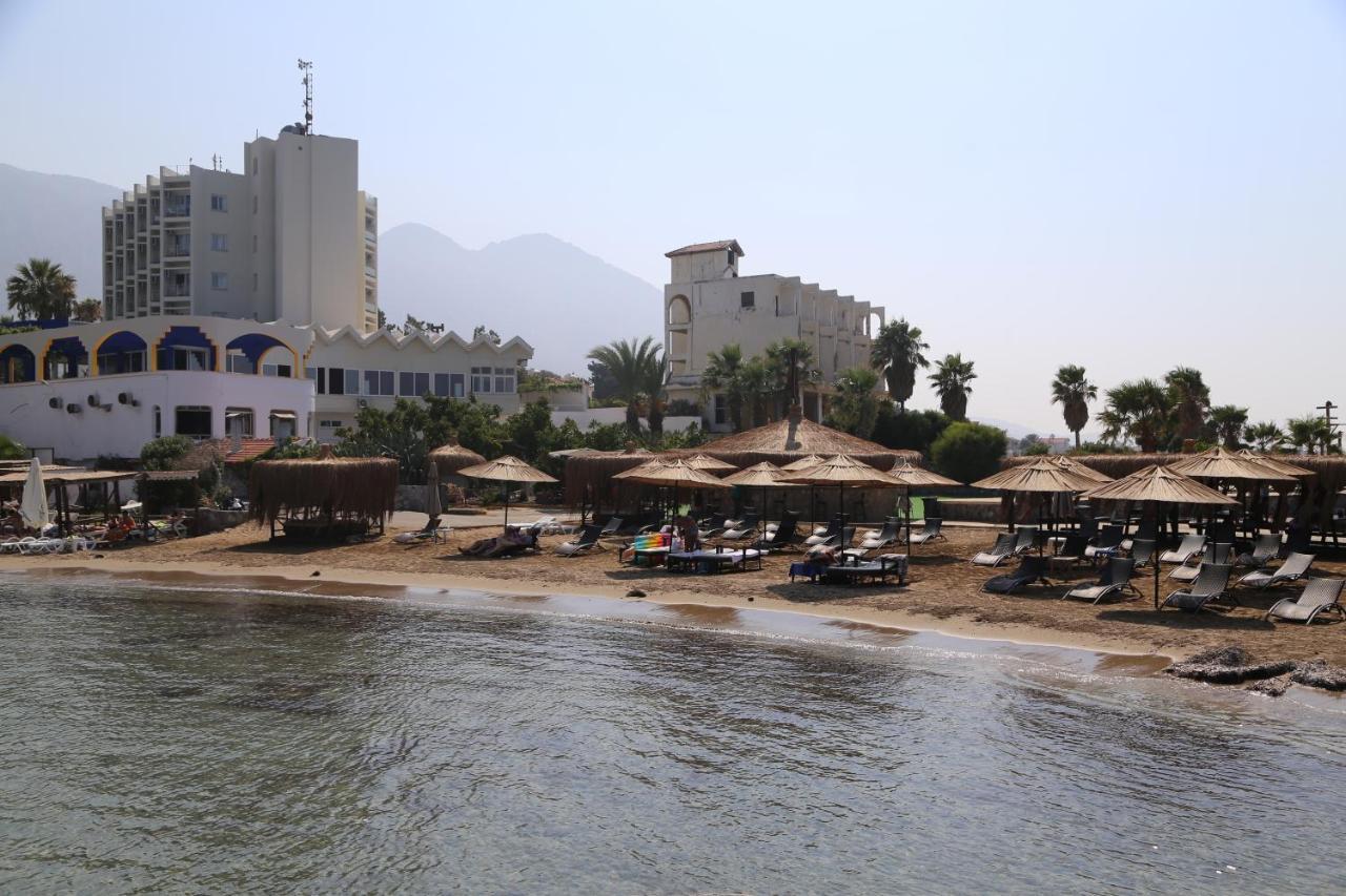 Celebrity Hotel Lapithos  Exteriér fotografie