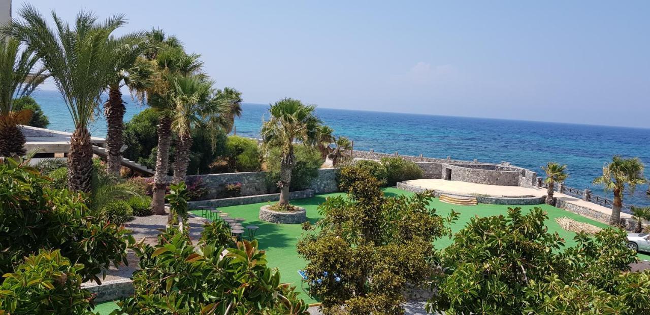 Celebrity Hotel Lapithos  Exteriér fotografie